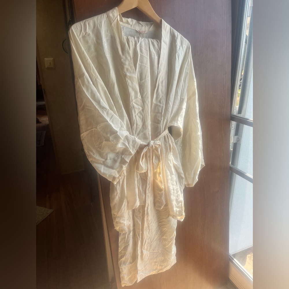 Boho Hand-Embroidered 100% Silk Kimono & Wide-Leg Pants Set - Mint Condition S/M